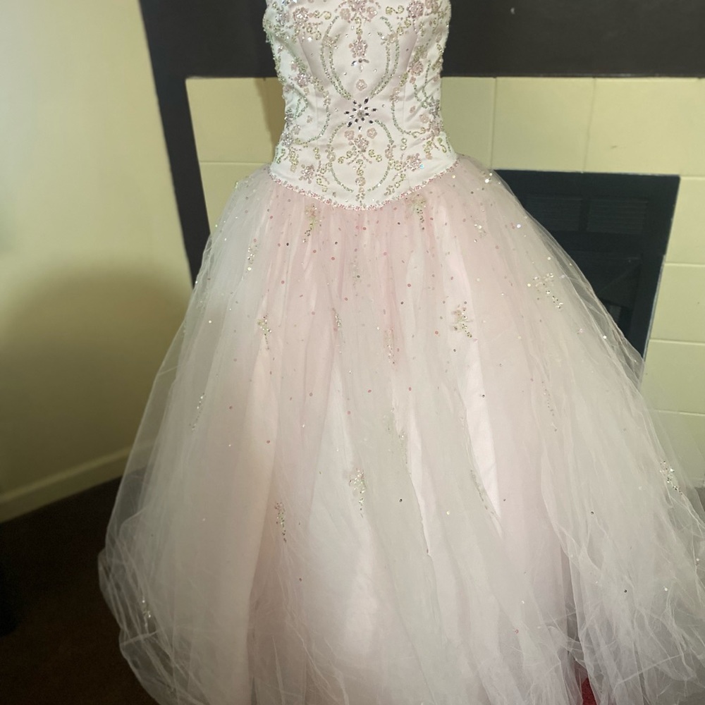 Mori Lee